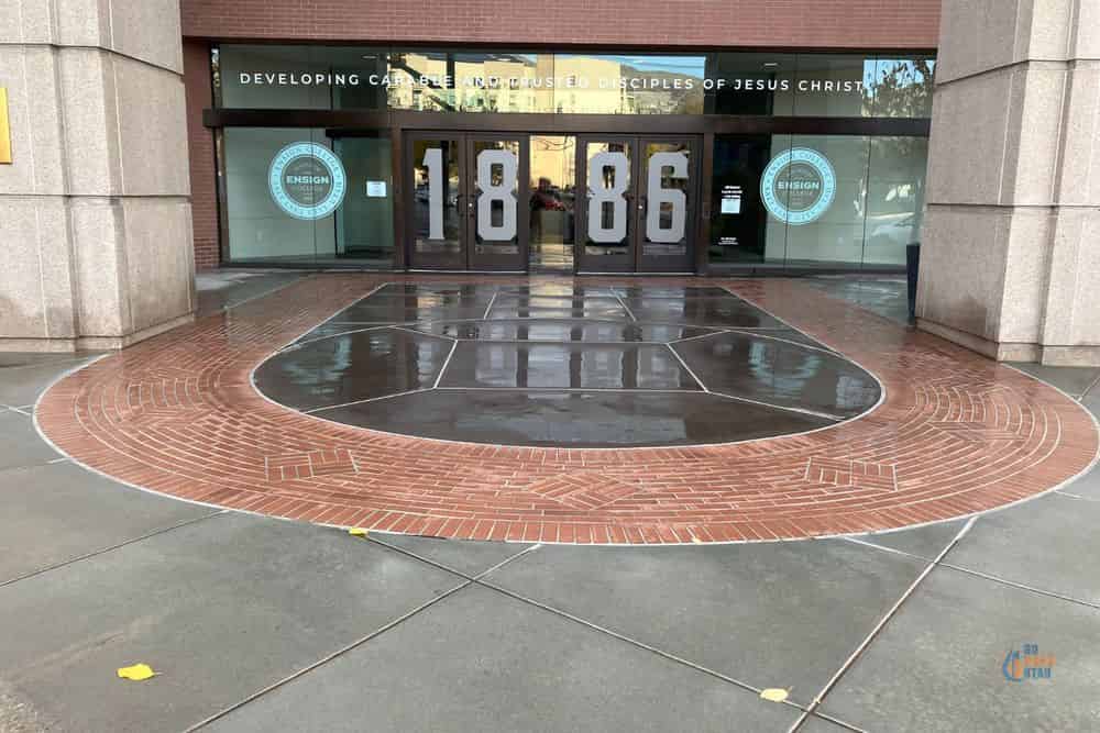 Commercial Pressure Washing image
