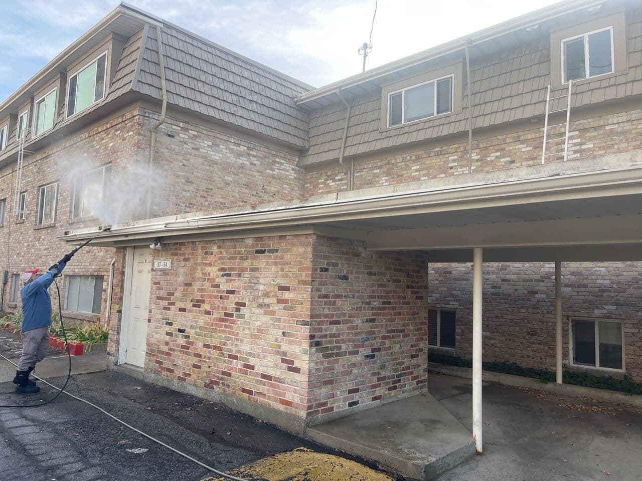 Gallery photos for Revitalizing Aix La Chapelle Condominiums with Expert Power Washing: Image #3