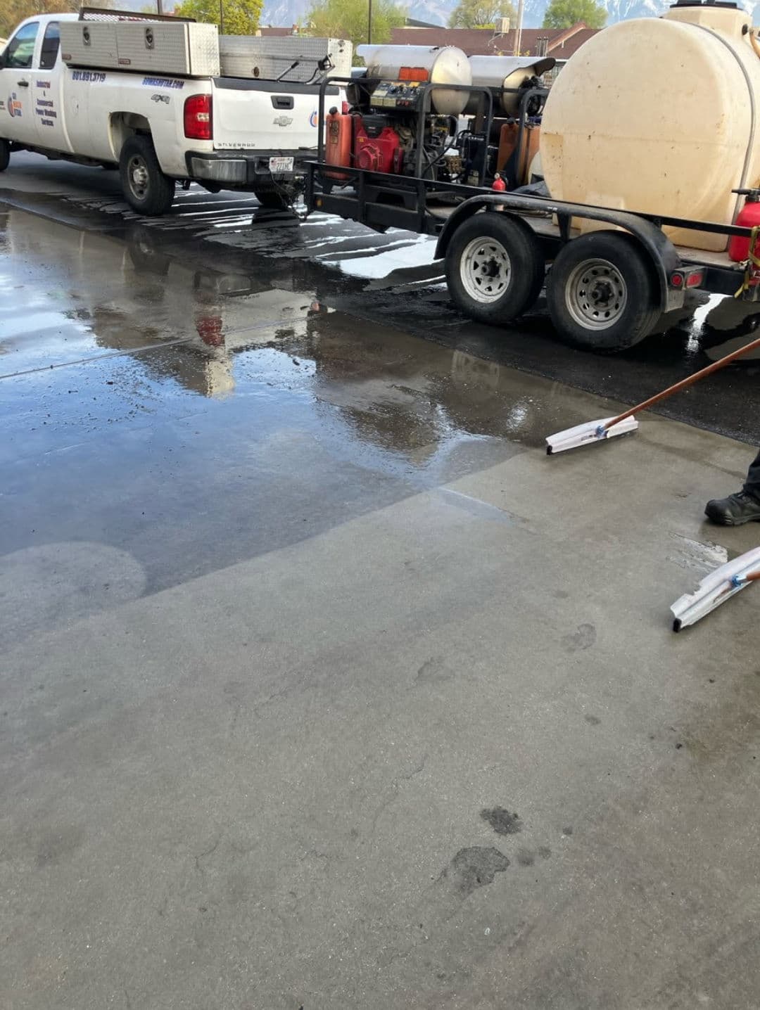Transforming Les Schwab with Professional Pressure Washing image