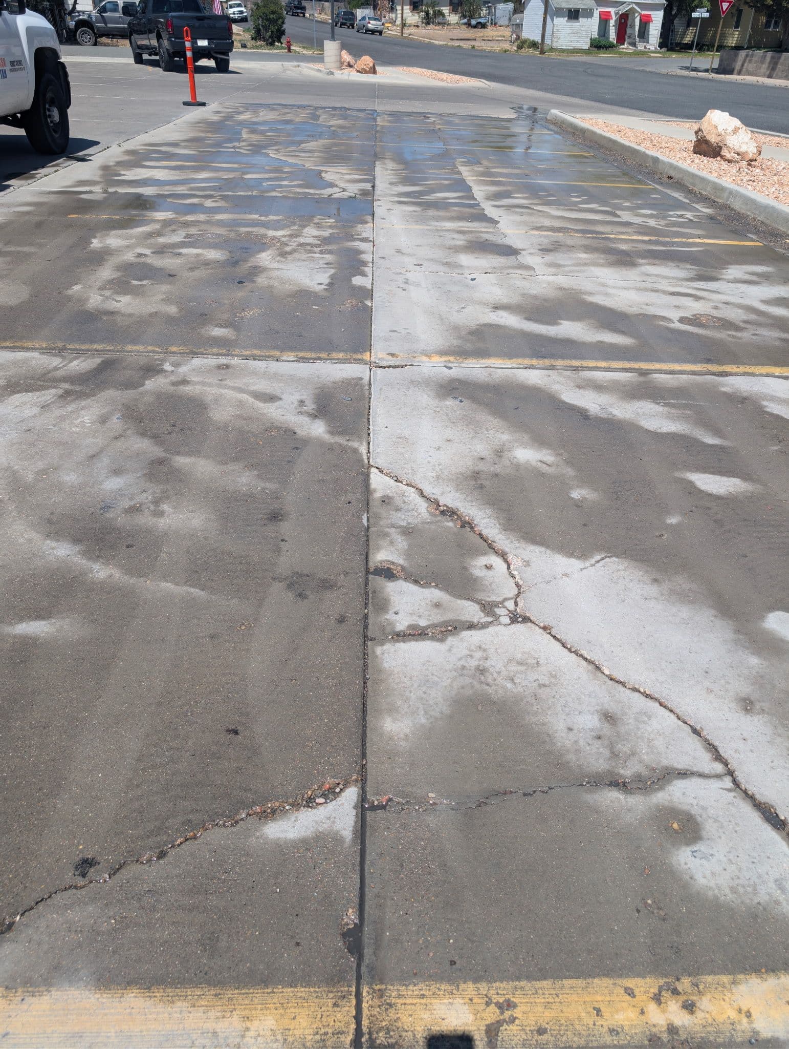 Gallery photos for Commercial Storefront and Parking Lot Pressure Washing in Milford UT: Image #2