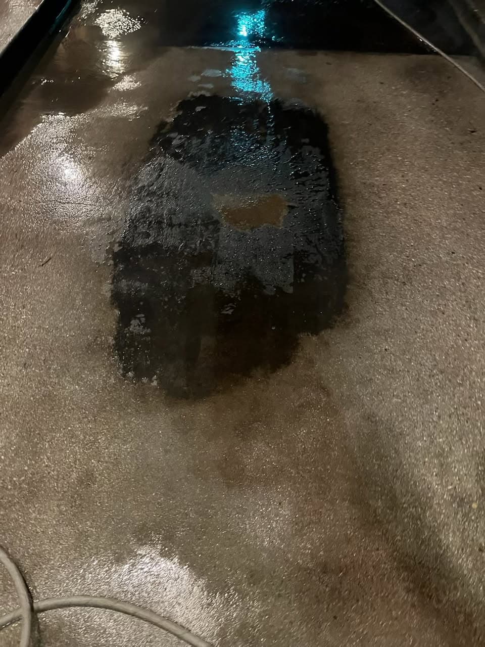 Gallery photos for Stubborn Oil Stain Removal at Drive-Thru: Image #3