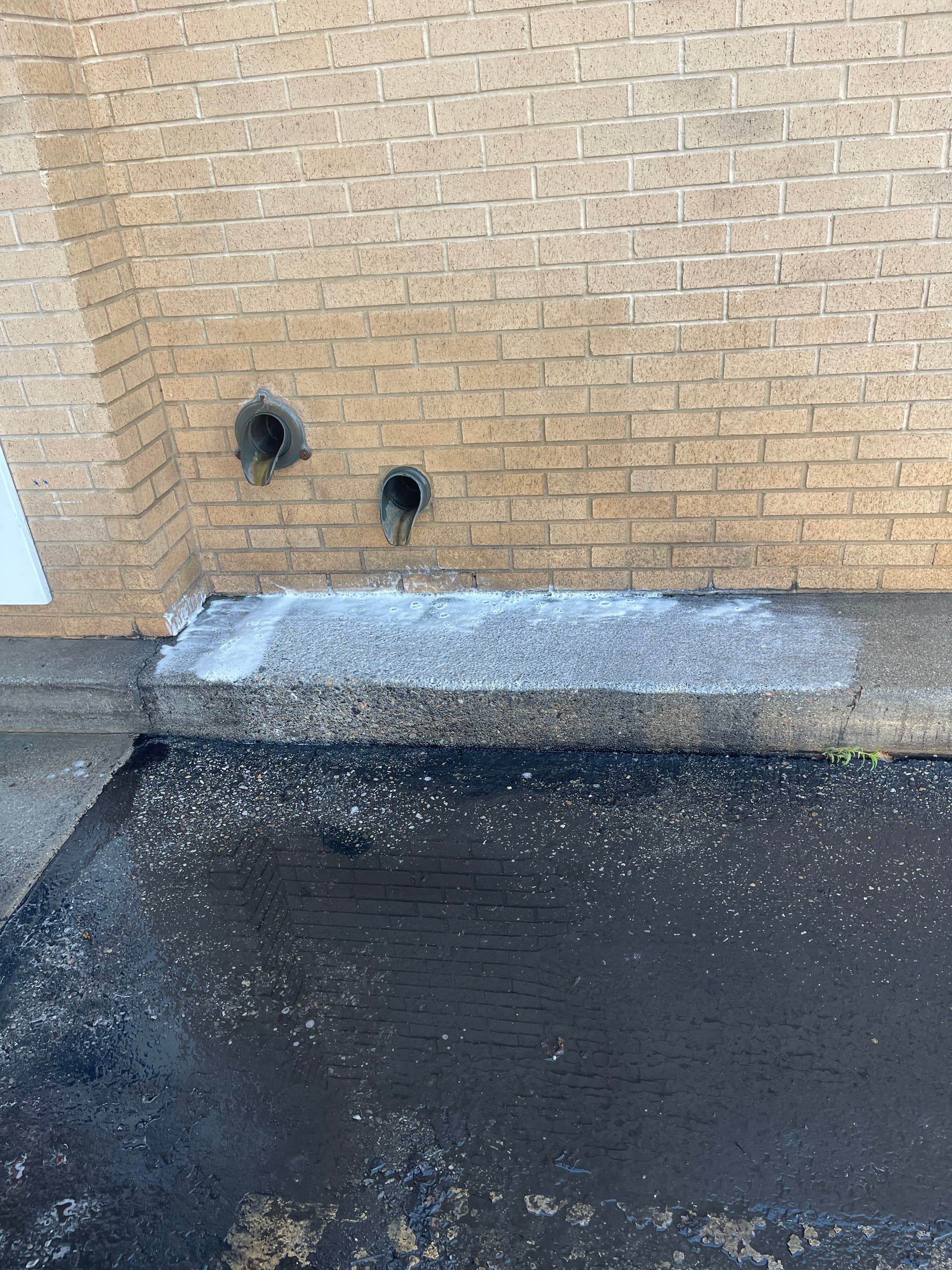 Gallery photos for Heavy Stain Removal at a Bank Drive-Thru Lane: Image #3